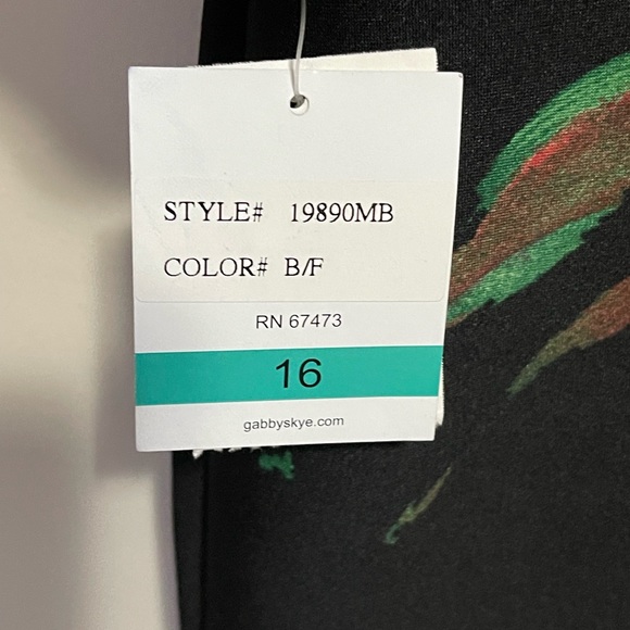 New Gabby Skye evening dress - Picture 6 of 7